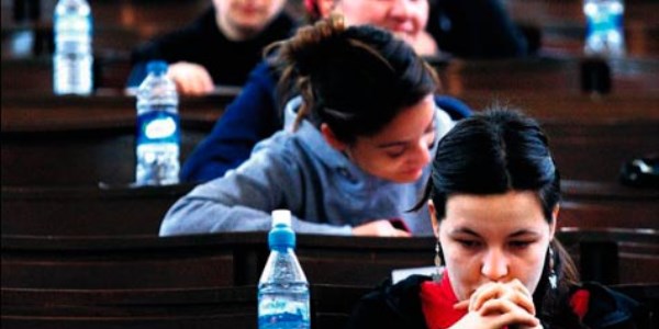 Sorular internette yayanlar tespit edilecek