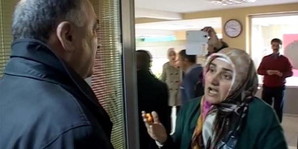 Dersaneye gelen Milli Eğitim müfettişlerine veli tepkisi / Video