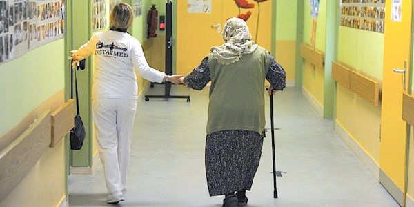 Teknoloji yaşlıların ayağına gidecek