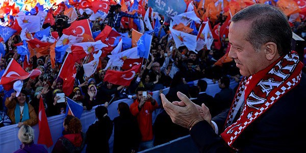Başbakan; Sen hoca mısın istihbarat şefi misin?/ Video
