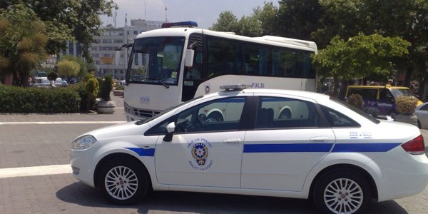 Genelkurmay Kav�a��'nda canl� bomba pani�i/ Video