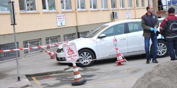 Hastane penceresinden atlayarak intihar etti