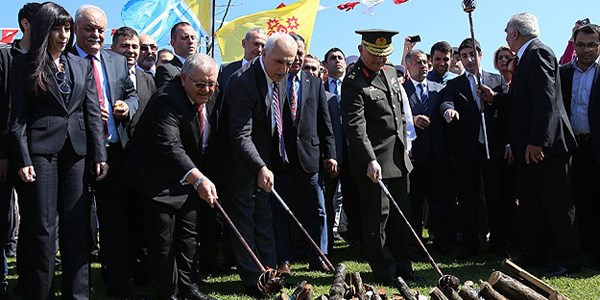 Nevruz kutlanıyor