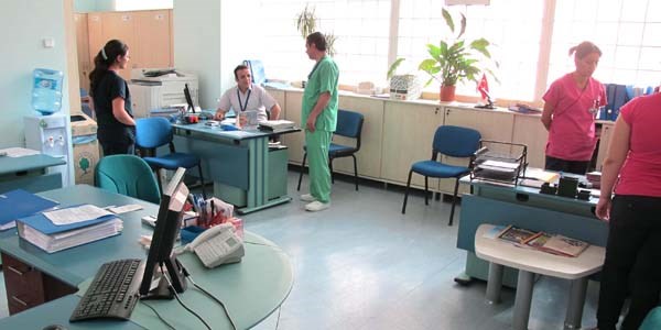 Üst öğrenimi bitiren sağlıkçılara mali hak