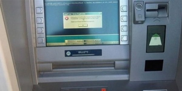 ATM'lerde 8 Nisan panii!