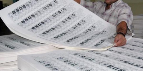 YSK ni�in 2,5 kat� oy pusulas� bast�?