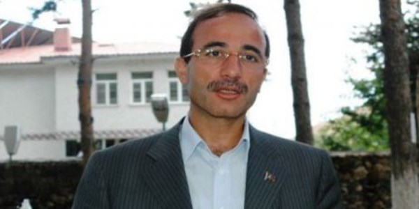 AK Partili vekile taşlı saldırı!/ Video