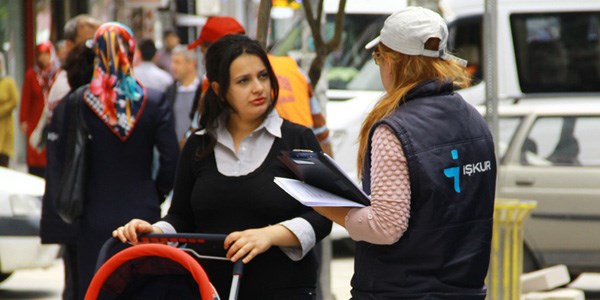 ��KUR i��i say�s�n�n % 10'u kadar i�size e�itim veriyor