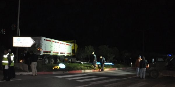 Zincirleme trafik kazası: 5'i asker 8 yaralı