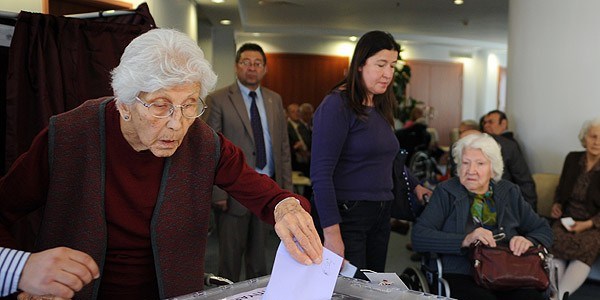 İlk defa bakım merkezlerinde oy kullanıldı