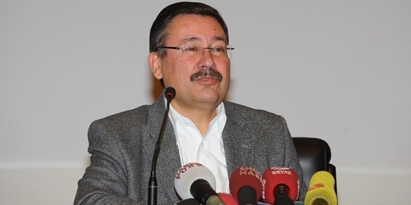 Melih Gökçek oyunu kaç puan arttırdı?