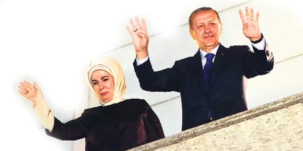 Türkiye'nin gündemi bu iki konuya kilitlendi