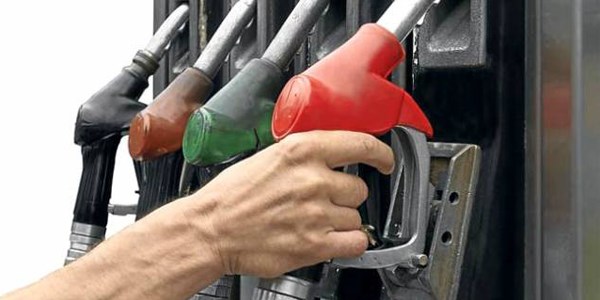 Benzin ve motorinde tavan fiyat uygulamas balad
