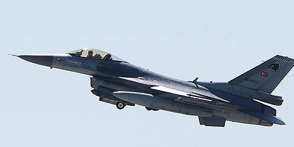 Suriye'den Türk jetlerine 16 dakika taciz