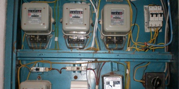 Elektrik kay�p-ka�ak kesintileri y�zde 16-21 aras�nda