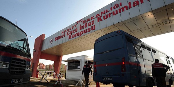 Ergenekon Davas�'n�n gerek�eli karar� tamamland�