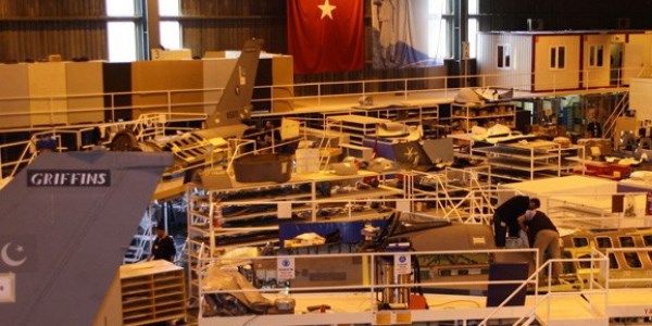 Milli savaş uçağı 100. yılda göklerde