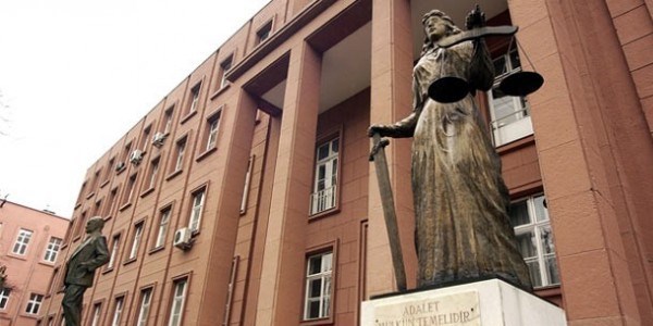 Yarg�tay g�nde 3 bin 500 dosyay� karara ba�lad�