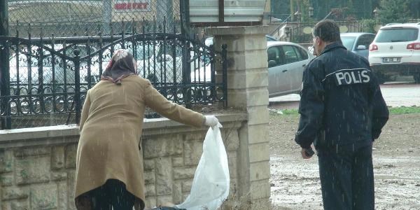 Doktor evine y�z metre kala kalpten �ld�