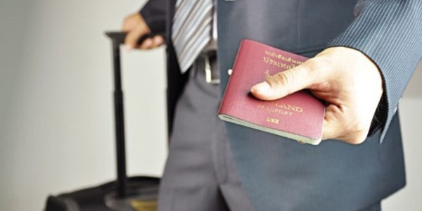 Yabancıların ikamet tezkeresi bedeli 50 liraya düşürüldü