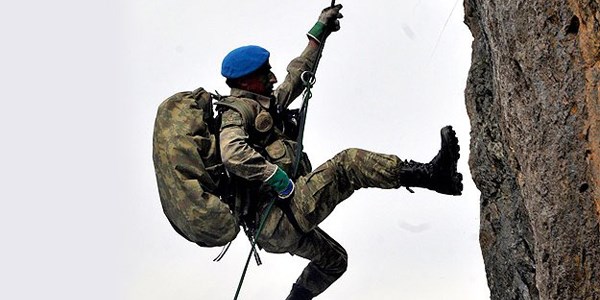 'Mavi bereliler', Afrika'da 20 yıldır görev yapıyor