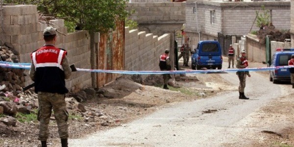 Arazi kavgas� kanl� bitti: 4 �l�