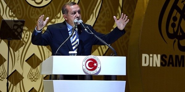 Erdo�an: Allah'tan ba�kas�na kulluk eden kaybetmi�tir/ Video