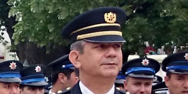 Polis müdürü operasyonda kalp krizinden öldü