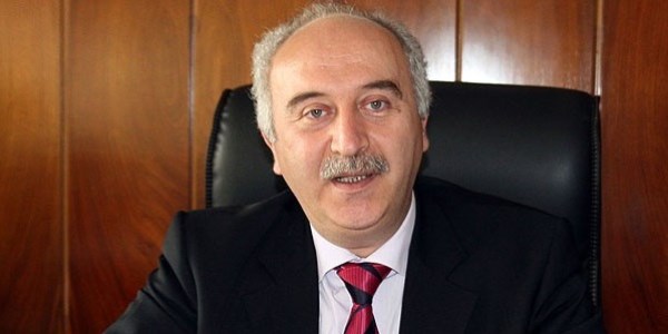 DÜ'de iki profesör istifa etti
