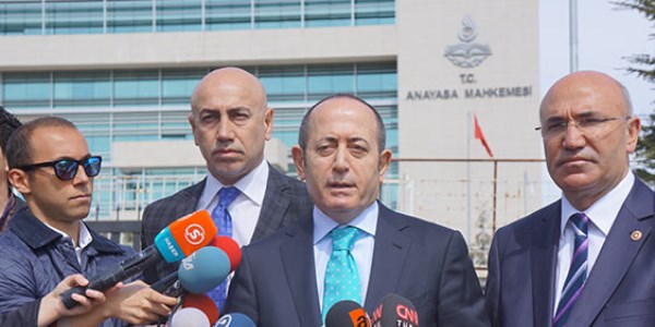 CHP, MEB Kanunu için AYM'ye başvurdu