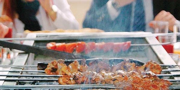 Bekarlar ve öğrenciler yemek pazarını katladı