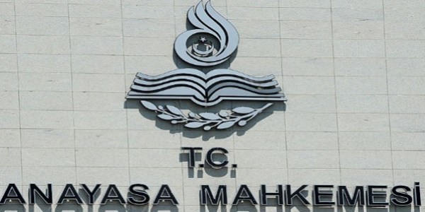 Anayasa Mahkemesi 52 ya��nda