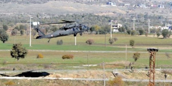 Hakkari'de güvenlik güçlerine taciz ateşi