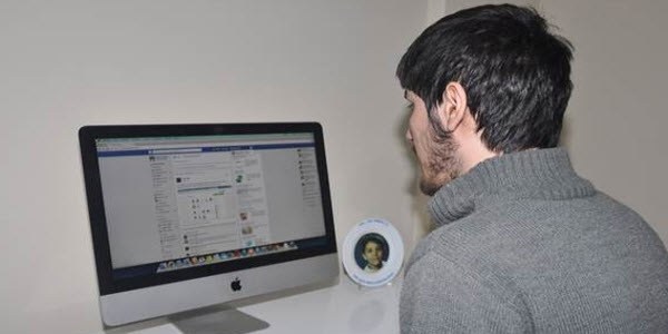 Facebook açığını buldu, 12 bin doları kaptı/ Video
