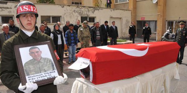 Merdivenden düşen asker hayatını kaybetti!