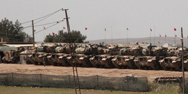 Suriye snrnda askeri hareketlilik