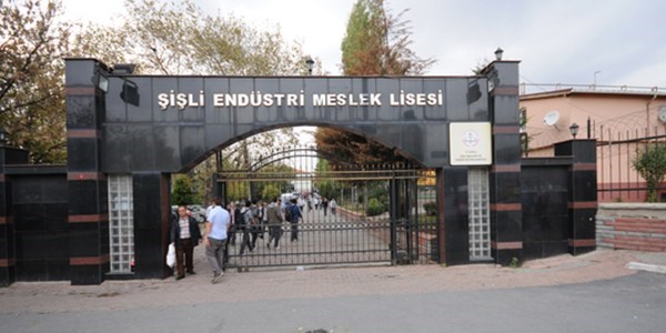 Şişli Endüstri Meslek Lisesi arazisi için durdurma kararı