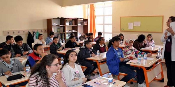 Milyonlarca öğrenciye 2 gün tatil
