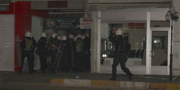 Karakola molotoflu saldırı