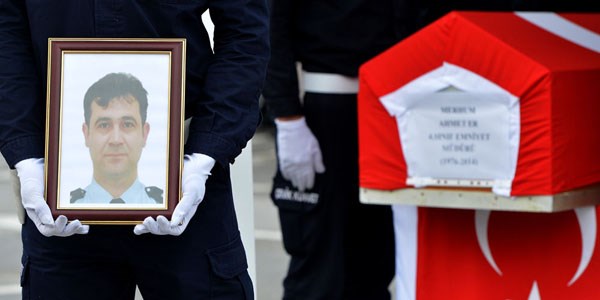 Ankara Emniyetinde şehit polis için tören