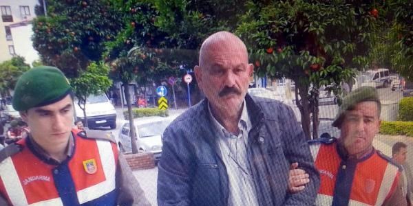 2 y�l �nce i�lenen cinayette ��retmen g�zalt�nda