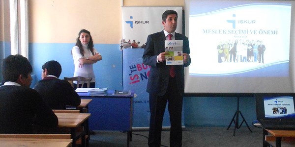 İŞKUR'dan 1 milyon öğrenciye destek