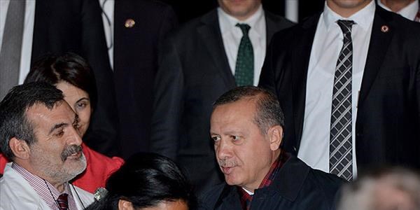 Başbakan Erdoğan, Arınç'ı ziyaret etti