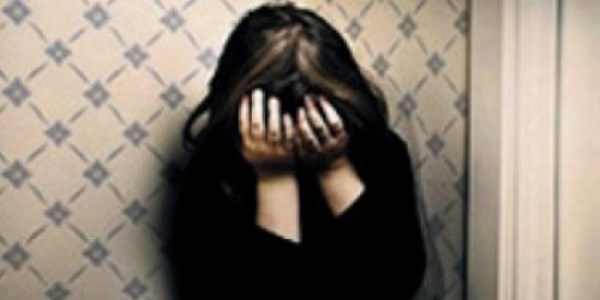 14 ya��ndaki k�za tecav�z etti, 7 ay yat�p ��kt�