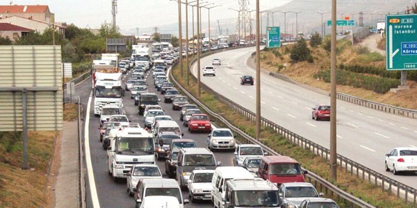 TEM ve tren yolu kapal�