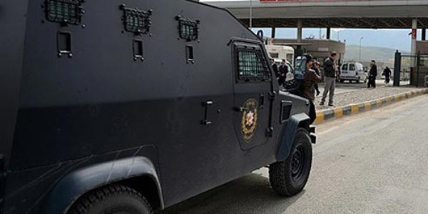 İki PKK'lı teslim oldu