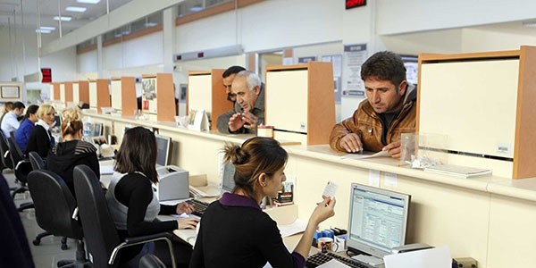 3 bin 476 lira kredi masrafını geri aldı