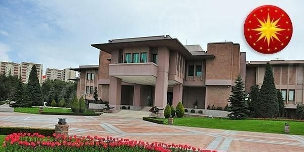 Köşk için siyasilerin görevden ayrılmasına gerek yok