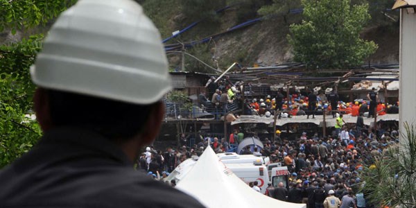 AFAD: 599 personelle arama kurtarma çalışmaları sürüyor