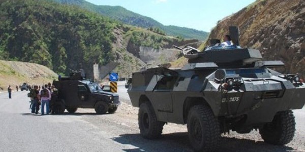 Tunceli'de �at��ma: 2 asker yaral�